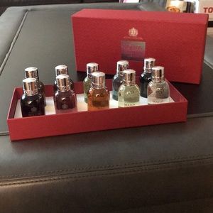 Molton Brown 10 piece shower gel sampler set